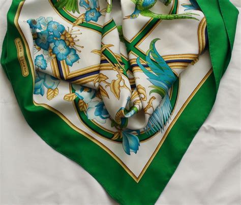 esarfa hermes|where to sell hermes scarves.